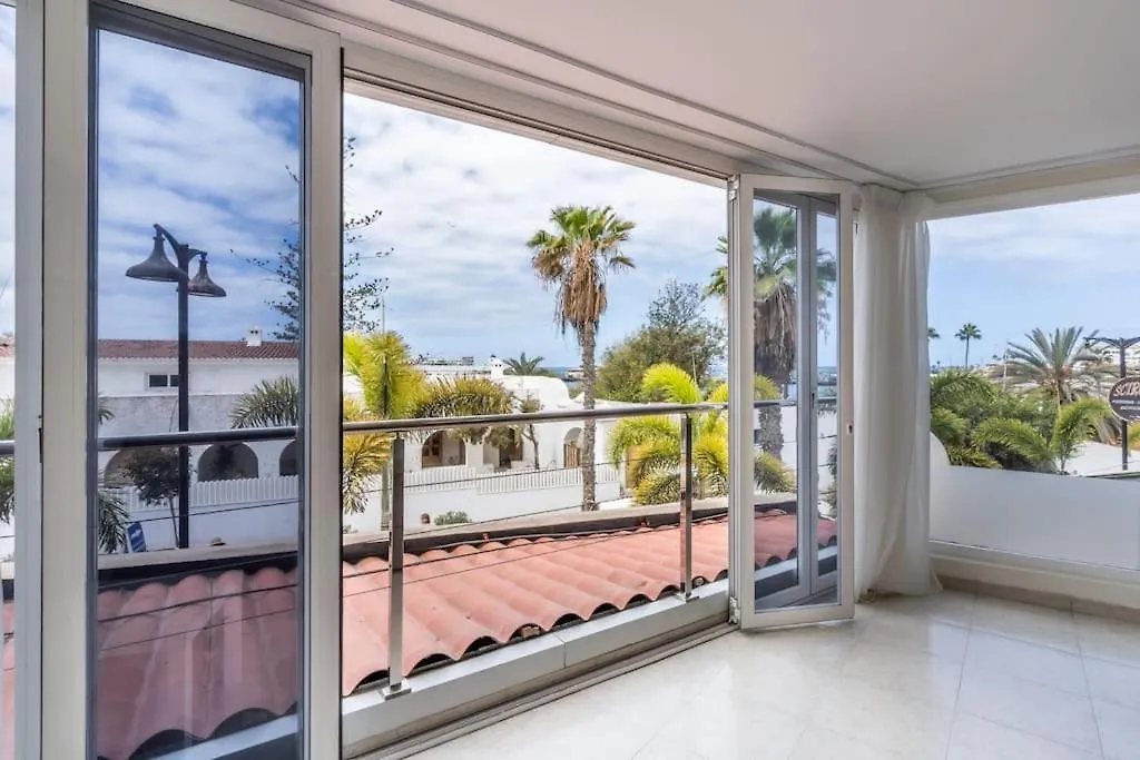 Apartment By The Sea In Los Cristianos 0*, Los Cristianos (Tenerife)